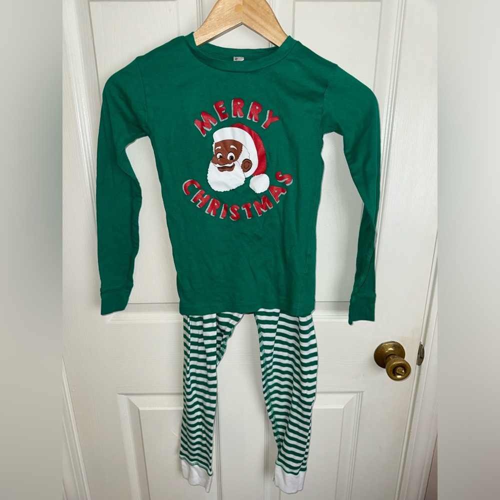 Greentop Clarence Clause Pajamas Youth 14 Girl or Boy